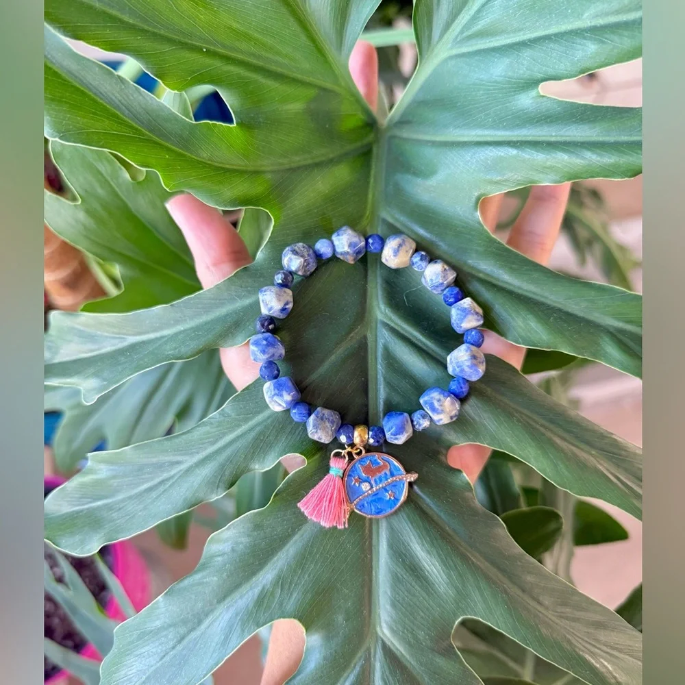 Sodalite Bracelet - Picture 2 of 4